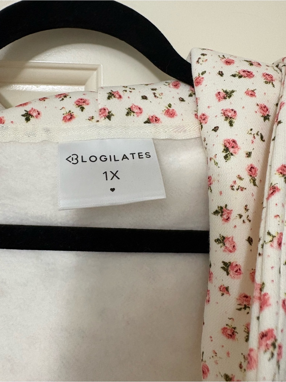 Cozy Floral Zip-Up Teddy Jacket - Cream with Red Floral Print - Picture 2 of 2